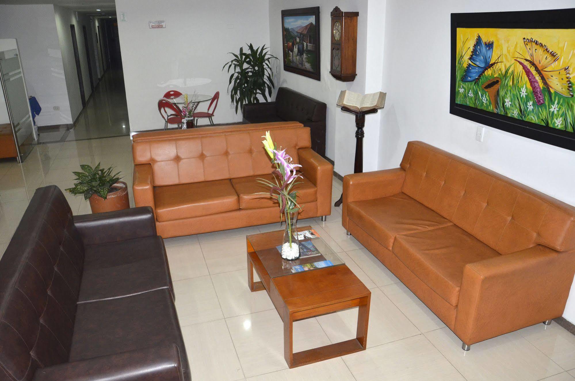 Ayenda 1501 Metropolitana Plaza Hotel Bucaramanga Kültér fotó
